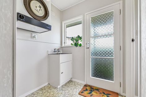 Photo of property in 165a Clarkin Road, Fairfield, Hamilton, 3214