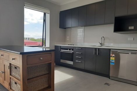 Photo of property in 5/7 Uku Lane, Hobsonville, Auckland, 0616