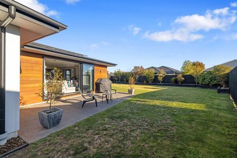 Photo of property in 14 Andesite Drive, Rolleston, 7614