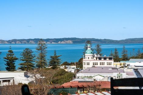 Photo of property in 16 Brewster Street, Bluff Hill, Napier, 4110