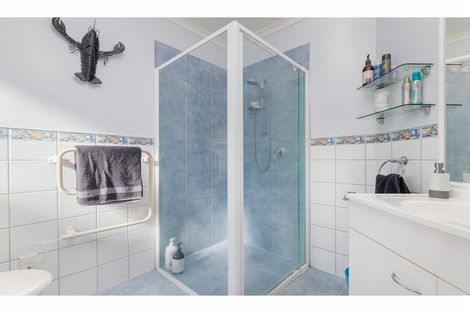 Photo of property in 6 Raukawa Grove, Waiuku, 2123