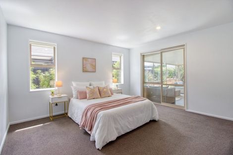 Photo of property in 33 Little Oaks Drive, Yaldhurst, Christchurch, 8042