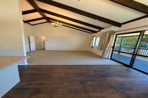 Photo of property in 47 Omapere Street, Whitby, Porirua, 5024