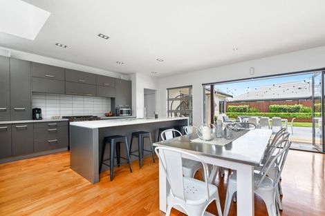 Photo of property in 35 Barrington Drive, Huntington, Hamilton, 3210