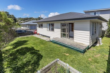 Photo of property in 2 Dimock Street, Titahi Bay, Porirua, 5022