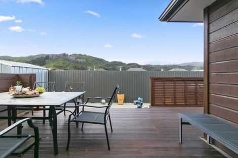 Photo of property in 13 Woodland Grove, Wainuiomata, Lower Hutt, 5014