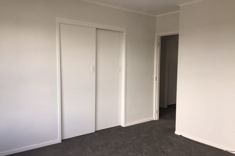 Photo of property in 3/6 East Coast Road, Milford, Auckland, 0620