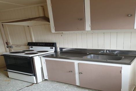 Photo of property in 72 Alexandra Street, Marton, 4710