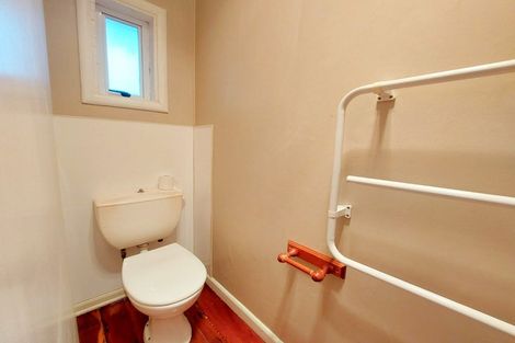 Photo of property in 42 Hillcrest Road, Hillcrest, Hamilton, 3216