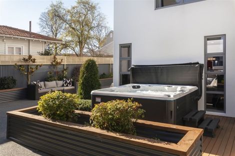 Photo of property in 15a Tomes Road, St Albans, Christchurch, 8052