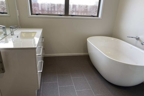 Photo of property in 15 Church Road, Taradale, Napier, 4112