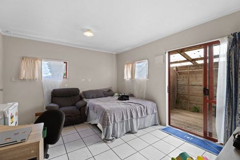 Photo of property in 94 Forest Lake Road, Forest Lake, Hamilton, 3200