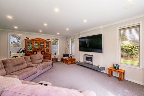 Photo of property in 47 Matua Grove, Otatara, Invercargill, 9879