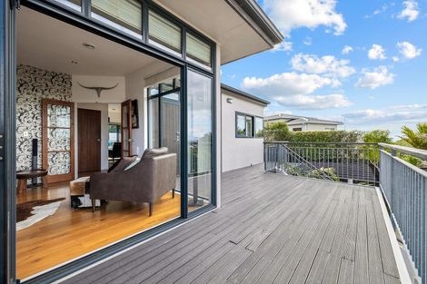 Photo of property in 5 Caversham Drive, Torbay, Auckland, 0630