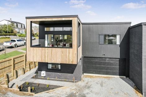 Photo of property in 1/7 Tarbett Road, Hillcrest, Hamilton, 3216