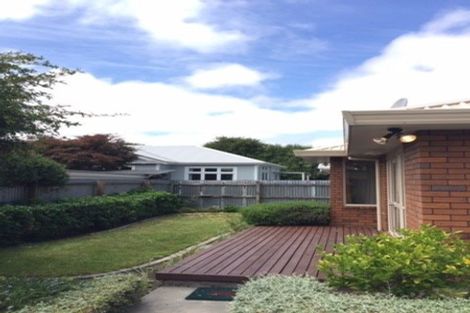 Photo of property in 2/66 Martin Avenue, Beckenham, Christchurch, 8023