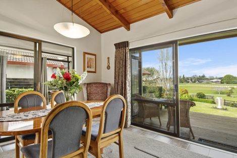 Photo of property in 54 Links View Drive, Omokoroa, 3114