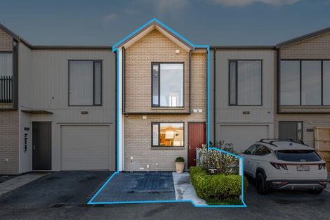 Photo of property in 73 Kopuru Road, Whenuapai, Auckland, 0618