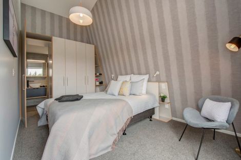 Photo of property in 61 Mcdonnell Road, Arrowtown, 9302