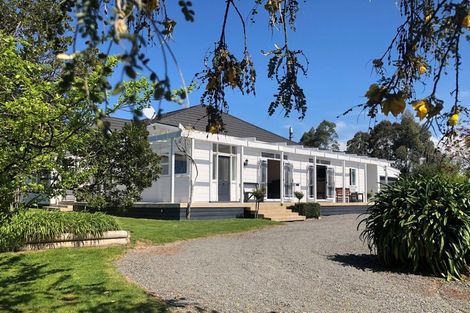 Photo of property in 50 Arataki Road, Havelock North, 4130