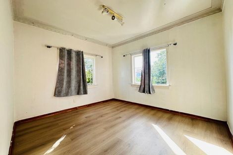 Photo of property in 39 Cambridge Terrace, Papatoetoe, Auckland, 2025