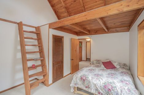 Photo of property in 5b Pohutukawa Grove, Whitianga, 3510