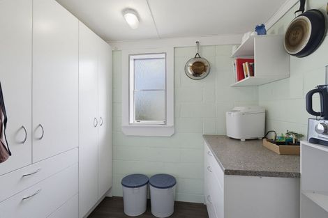 Photo of property in 18 Bell Street, Otane, 4202