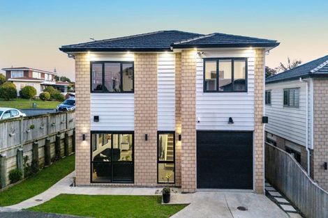 Photo of property in 2 Dewan Lane, Papatoetoe, Auckland, 2025
