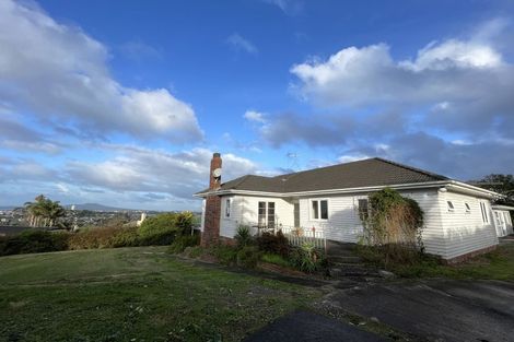 Photo of property in 89 Forrest Hill Road, Milford, Auckland, 0620