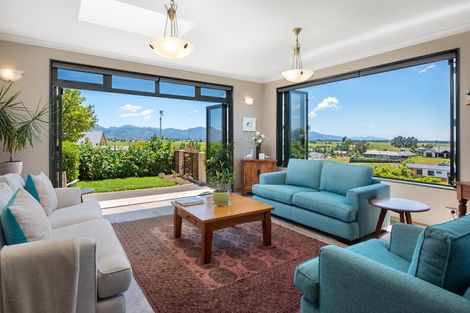 Photo of property in 10 Ridgetop Rise, Fairhall, Blenheim, 7272