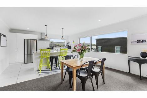 Photo of property in 19 Cresswell Place, Johnsonville, Wellington, 6037