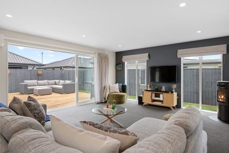 Photo of property in 16 Durells Crescent, Kaiapoi, 7630