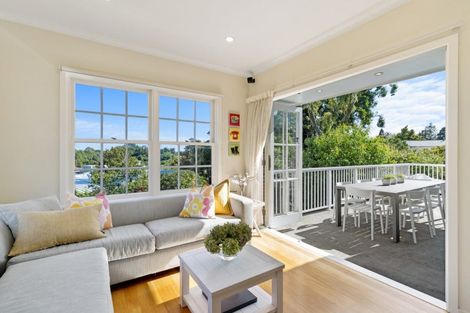 Photo of property in 39 Hillcrest Road, Hillcrest, Hamilton, 3216