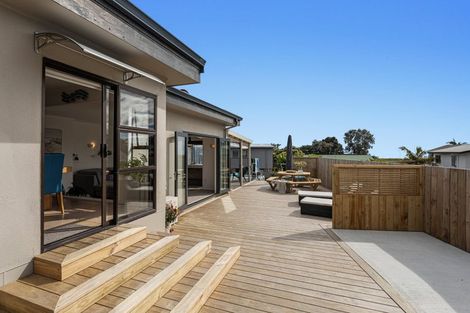 Photo of property in 39 Harbour Road, Ohope, 3121