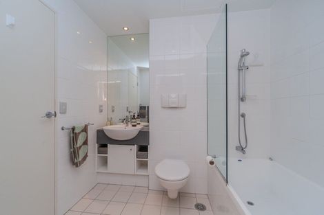 Photo of property in Sanctum Apartments, 64/10b Ebor Street, Te Aro, Wellington, 6011