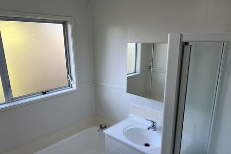 Photo of property in 18 Regency Place, Sunnynook, Auckland, 0632