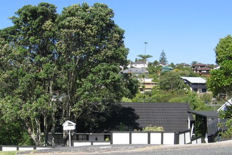 Photo of property in 28 Matipo Road, Mairangi Bay, Auckland, 0630