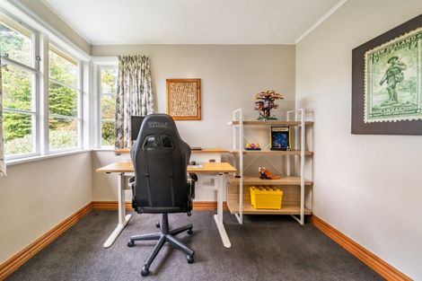 Photo of property in 19 Kitchener Terrace, Johnsonville, Wellington, 6037