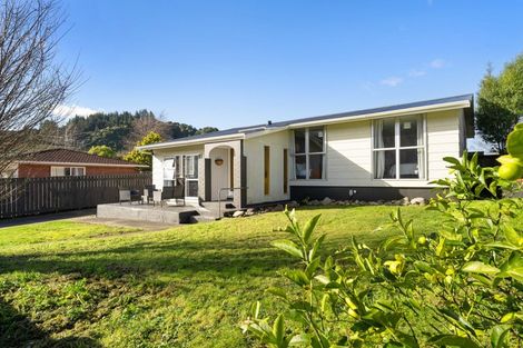 Photo of property in 3 Crystal Grove, Birchville, Upper Hutt, 5018