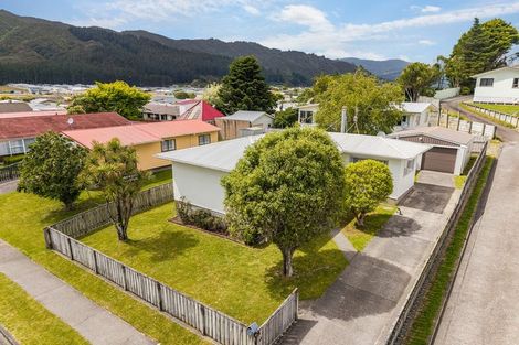 Photo of property in 15 Stockdale Street, Wainuiomata, Lower Hutt, 5014