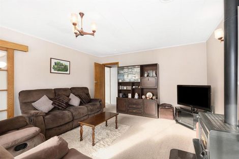 Photo of property in 236 Wellington Road, Wainuiomata, Lower Hutt, 5014