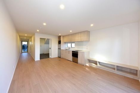 Photo of property in 2/62 Bowhill Road, New Brighton, Christchurch, 8083