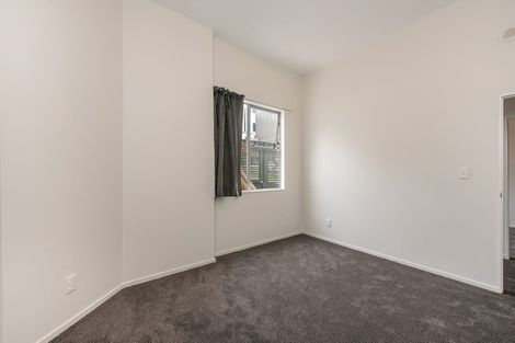 Photo of property in 2/27 Drummond Street, Mount Cook, Wellington, 6021