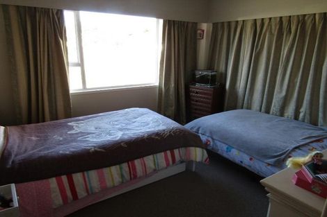 Photo of property in 69 Tamatea Road, Taupo, 3330