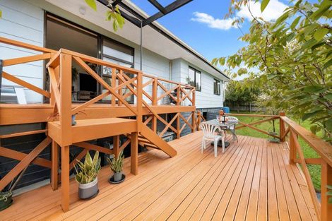 Photo of property in 48a Brains Road, Kelston, Auckland, 0602