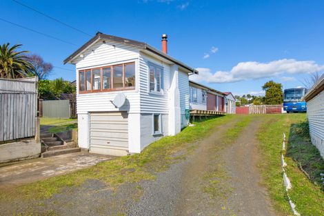 Photo of property in 29 Wallis Street, Raglan, 3225