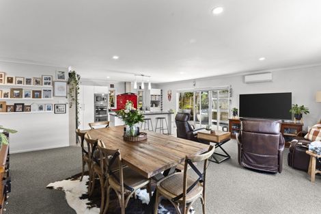 Photo of property in 4a Clerke Place, Marfell, New Plymouth, 4310