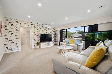 Photo of property in 37 Parkhill Road, Mellons Bay, Auckland, 2014