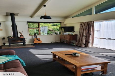Photo of property in 30 Driving Creek Road, Coromandel, 3506