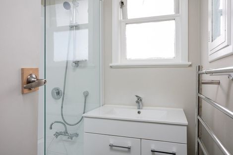 Photo of property in 3 Glasgow Crescent, Kaiti, Gisborne, 4010